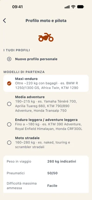 Impostazioni › Profilo moto e pilota: «Nuovo profilo personale» e i modelli di partenza Maxi-enduro (scelto), Media adventure, Enduro leggera / adventure leggera e Moto stradale, con peso ed esempi; sotto 260 kg indicativi, gomme 50/50, difficoltà massima Facile.