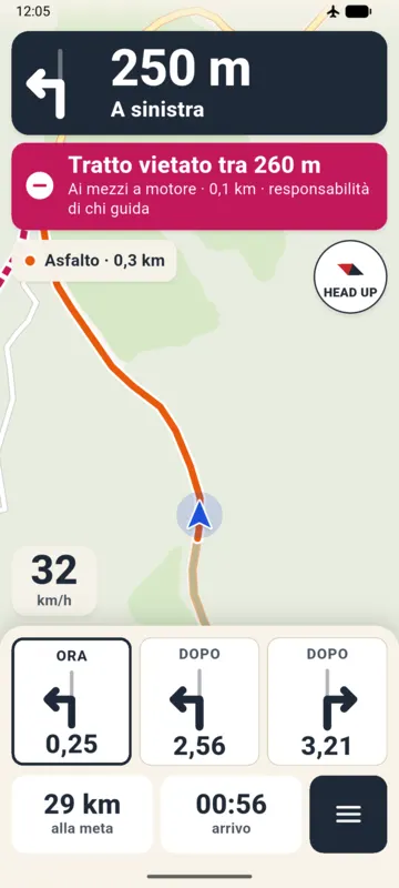 Warning (Italian interface): restricted section in 260 m, closed to motor vehicles, 0.1 km, rider's responsibility.